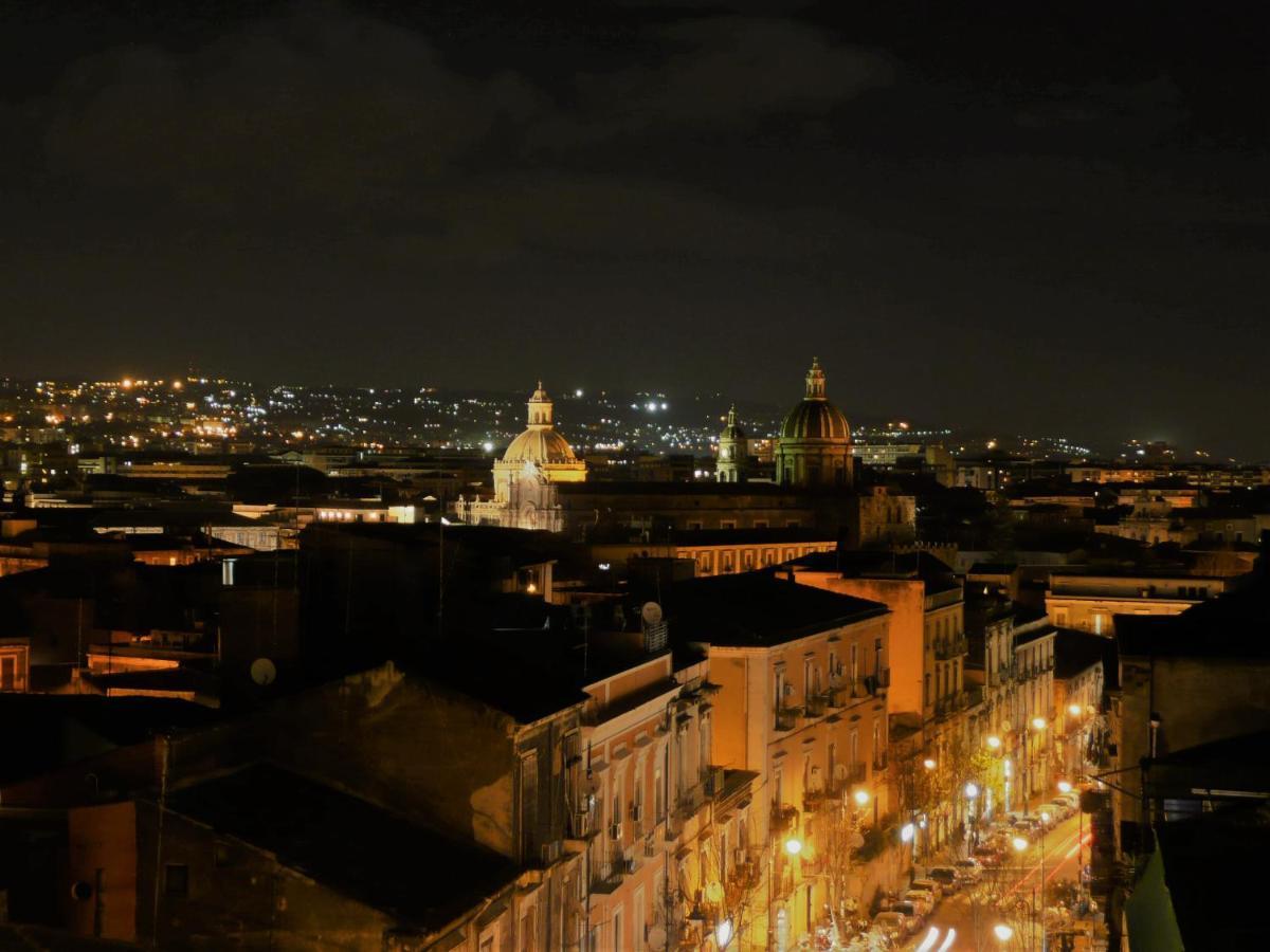 Room And Suite Trinacria View Catania Exteriör bild